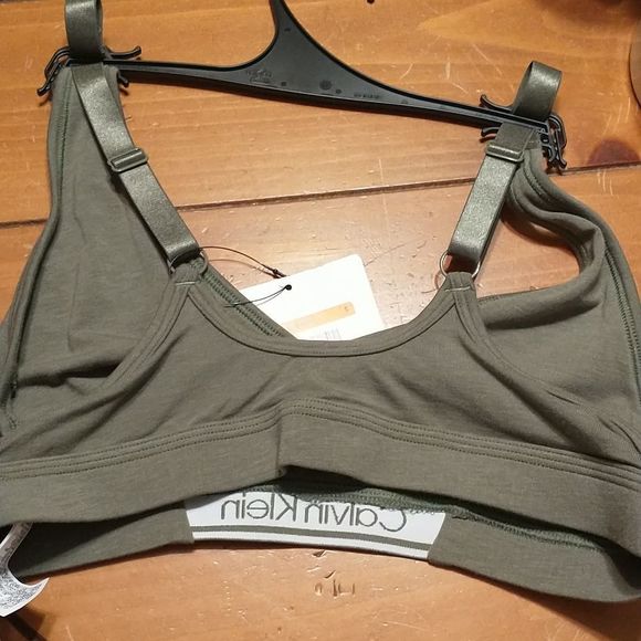 Calvin Klein Small Olive Lightly Lined Bralette missing removable padding.NWT - Picture 2 of 2